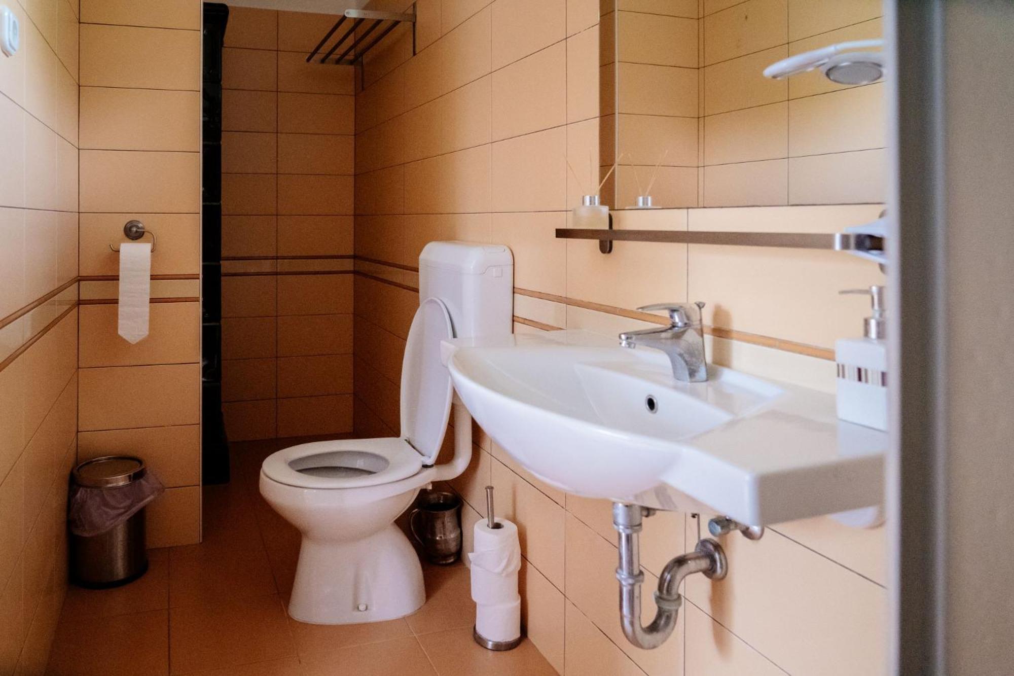 Gurudeva Bhavan Somogyvámos Extérieur photo