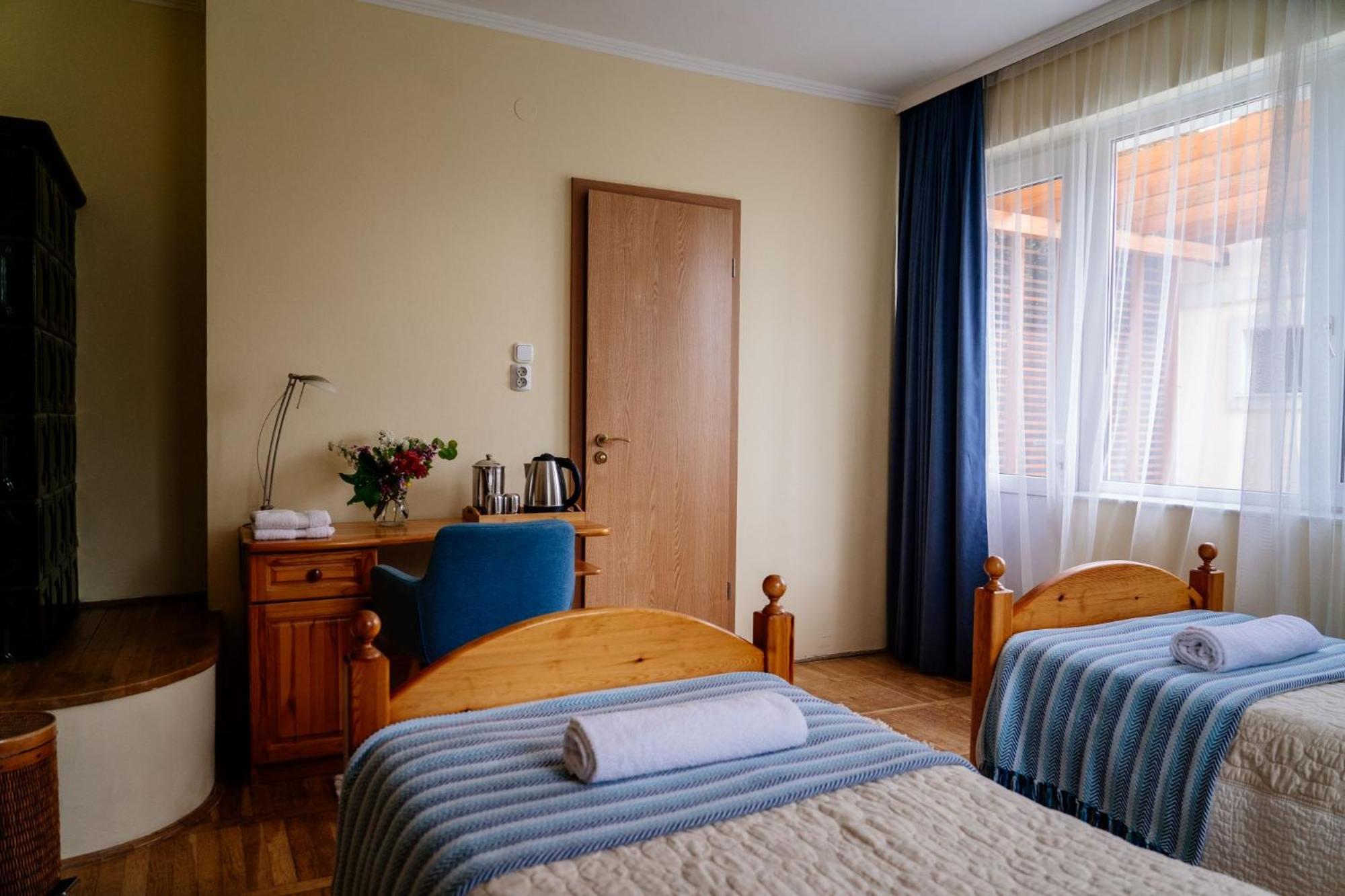 Gurudeva Bhavan Somogyvámos Extérieur photo