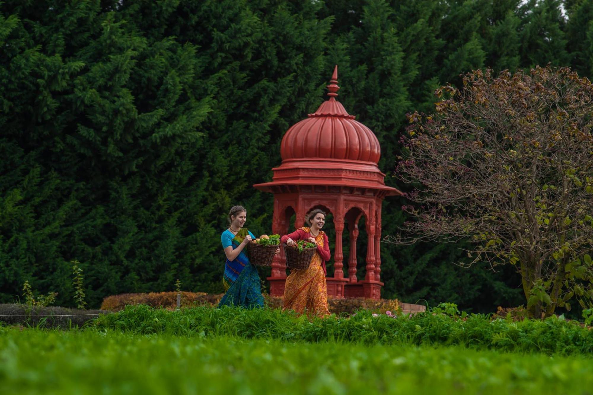 Gurudeva Bhavan Somogyvámos Extérieur photo
